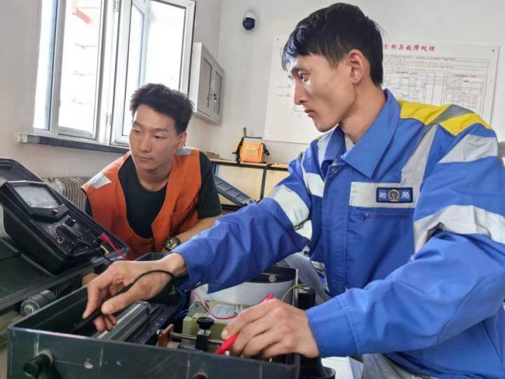 90后信号工的“逆袭”