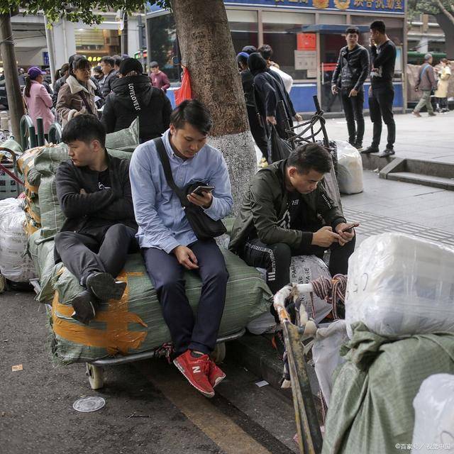 打工的本质在于“保本”<strong></p>
<p>保本的理财产品</strong>，而不是致富