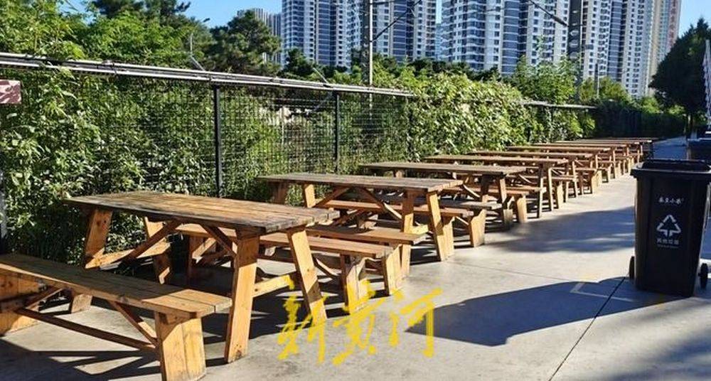秦皇岛一网红夜市被指违规占用规划绿地却经营4年之久<strong></p>
<p>盛京银行理财</strong>，当地回应：无审批手续 | 刚调查