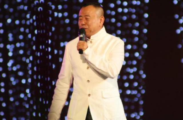 潘长江：我钱花一辈子也花不完<strong></p>
<p>平台理财哪个好</strong>，如今67岁却越活越“糊涂”了