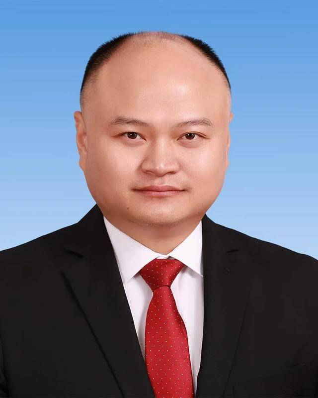 珠海香洲<strong></p>
<p>十万元理财</strong>，区委书记调整