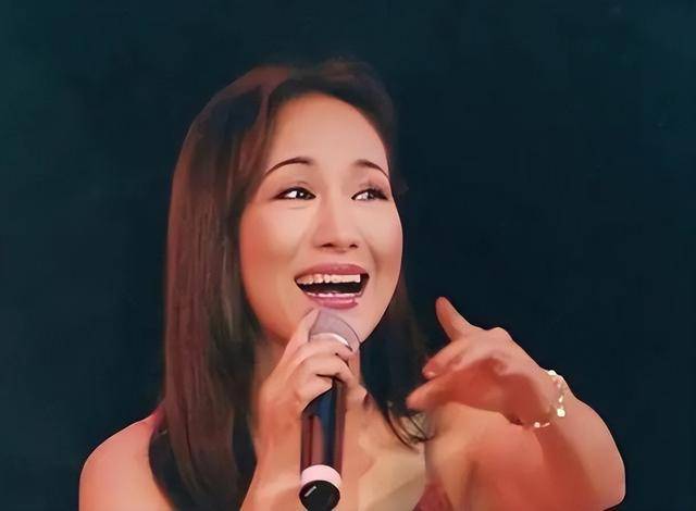 原来早已退出中国籍？被老外“玩腻就丢掉”的郑绪岚<strong></p>
<p>十万元理财</strong>，却回国捞金