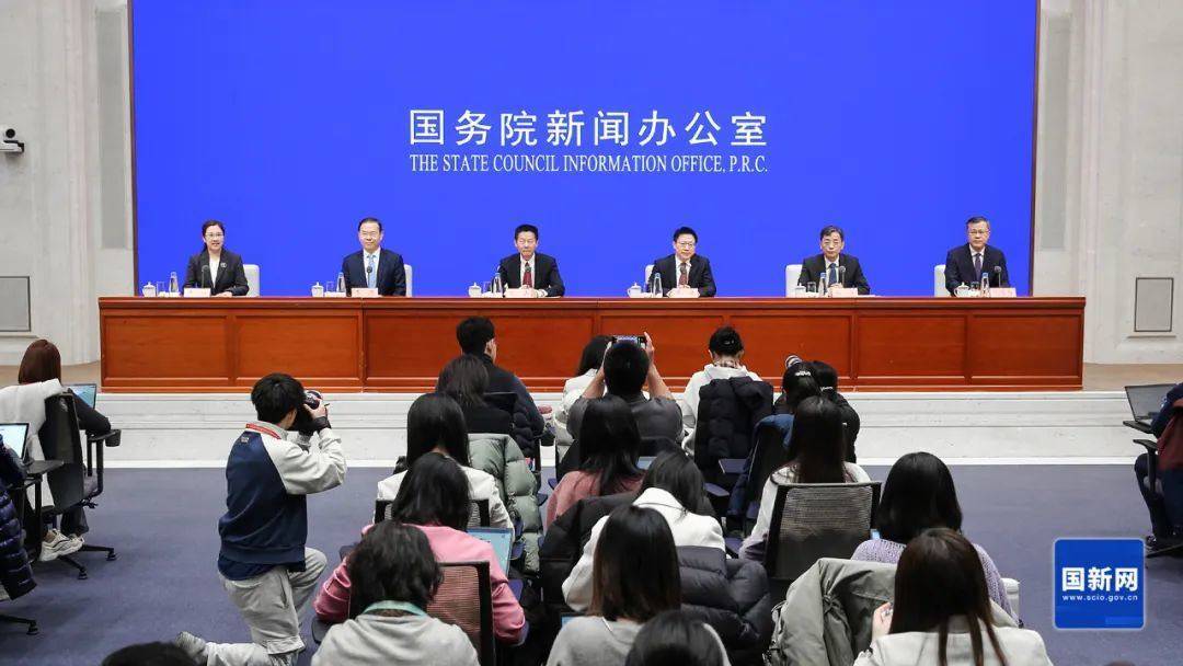 利好！央行发声：春节前批复500亿元<strong></p>
<p>理财书单</strong>，马上到位投资股市！吴清：外资是A股的重要资金来源