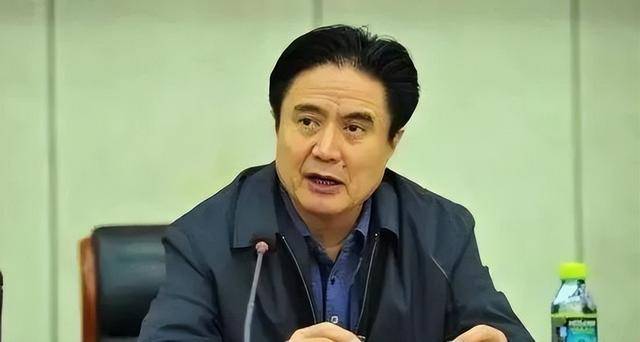 原中央委员、省委书记造成恶劣政治影响！刚刚<strong></p>
<p>邮政银行理财产品</strong>，被公诉！今年已有4个正部级干部受处分