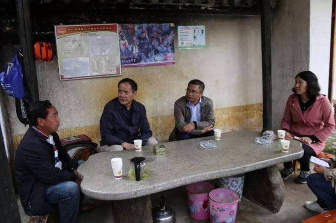 大理市委原书记席杨志东二次被查<strong></p>
<p>得宝理财</strong>，20年多前因超标车被降职