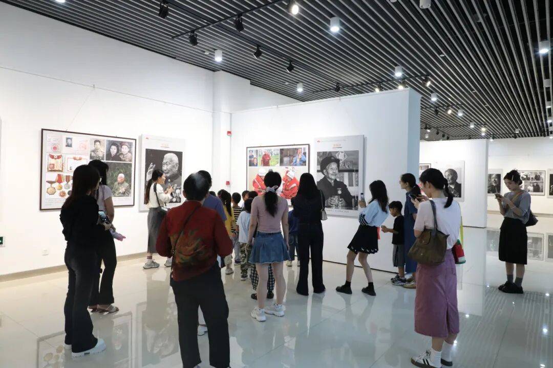 金坛图书馆国庆中秋活动精彩回顾 | 举国同欢庆<strong></p>
<p>飞耳虚拟币</strong>，月满聚中秋