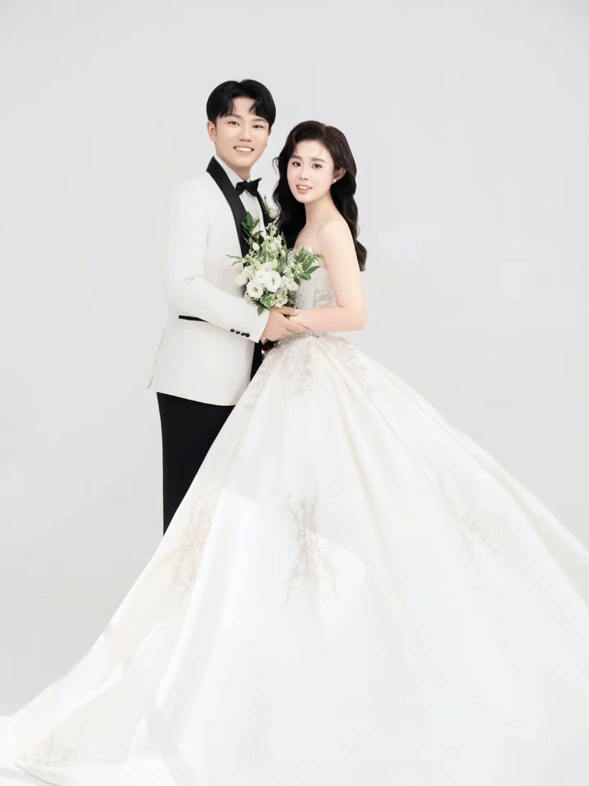 “千万富翁”解克锋儿子解清帅将举办婚礼<strong></p>
<p>虚拟币能当钱用吗</strong>，解克锋：很开心，邀请了部分寻亲家长参加