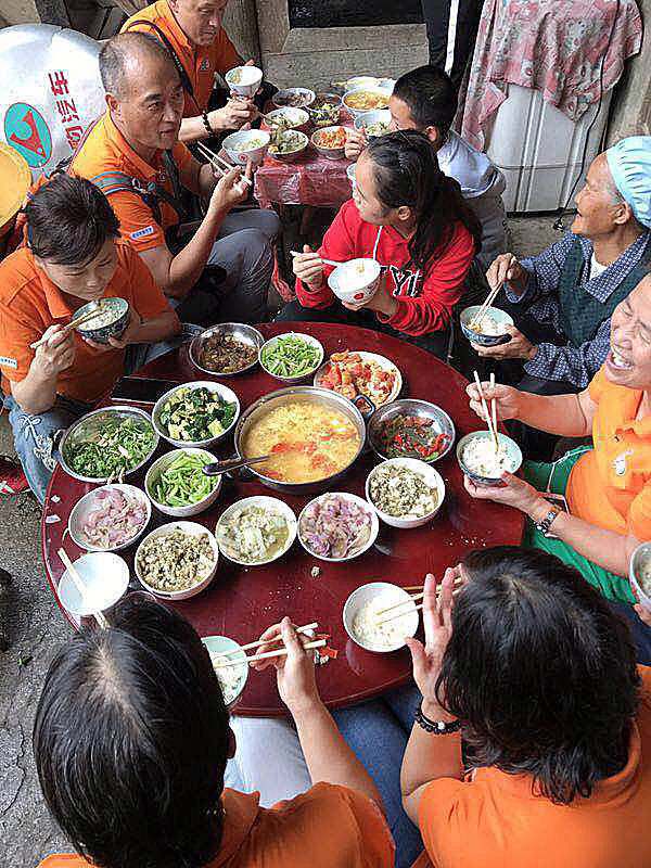 那个让老师骄傲的“调皮”班级！30年同学聚会<strong></p>
<p>虚拟币能当钱用吗</strong>，还伴有一封来自贵州的感谢信