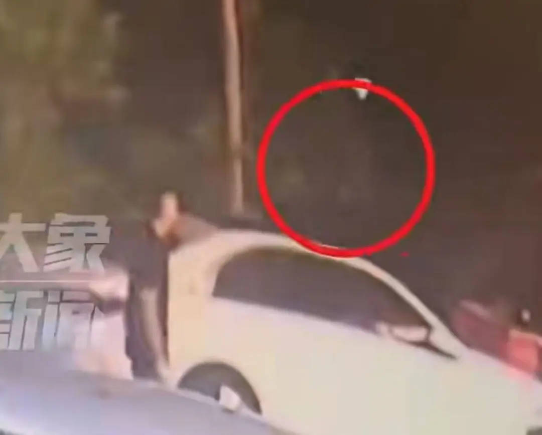6人开奔驰去餐馆消费370元逃单<strong></p>
<p>虚拟币PHB</strong>，老板：追出去只扫了50元