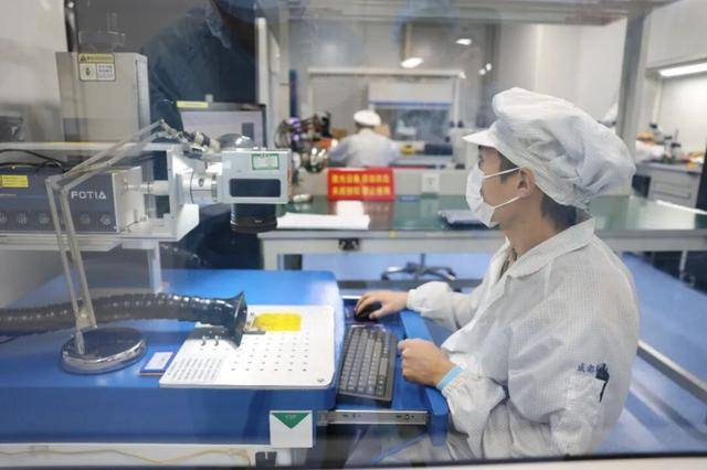 正式投用<strong></p>
<p>虚拟币PHB</strong>！成都新增一座“芯”基地