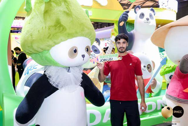 百余款产品闪耀CLE中国授权展 “熊猫家园”产业化成果丰硕