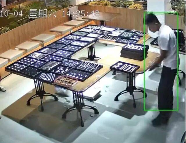 苏州一20岁店员不小心摔碎一盒玉镯损失百万<strong></p>
<p>虚拟币平台风控了咋办</strong>，老板未要赔偿安慰小伙别有压力