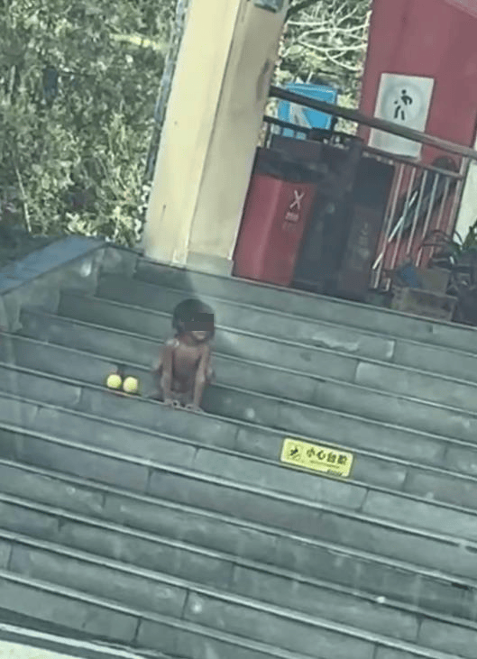 大理回应高速上有家庭带“野人小孩”：父母坚持让娃亲近自然<strong></p>
<p>虚拟币b单位</strong>，生活暂无困难，没虐待
