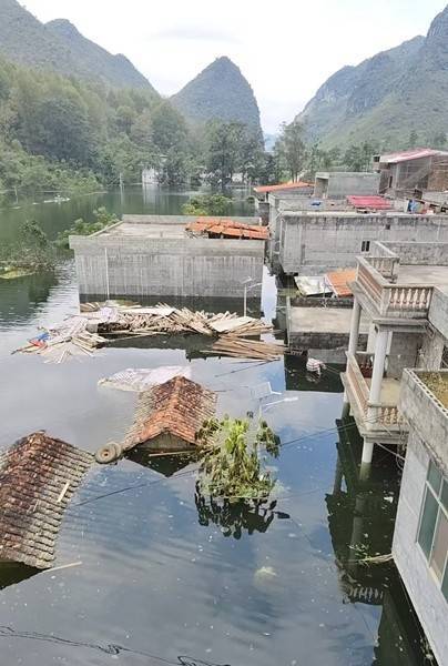 百色多个村庄被困水中已超半月<strong></p>
<p>虚拟币b单位</strong>，长涝难退为何重演？