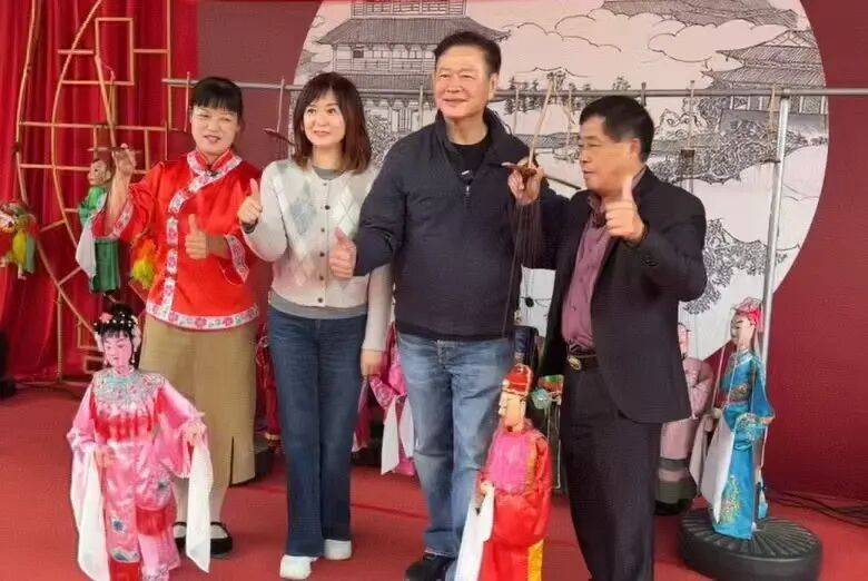 台湾人<strong></p>
<p>虚拟币spell</strong>,难道不是中国人?