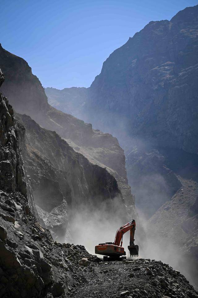 青年说 | 到中亚<strong></p>
<p>防范虚拟币炒作风险</strong>,奔赴一场激动人心的“探秘”