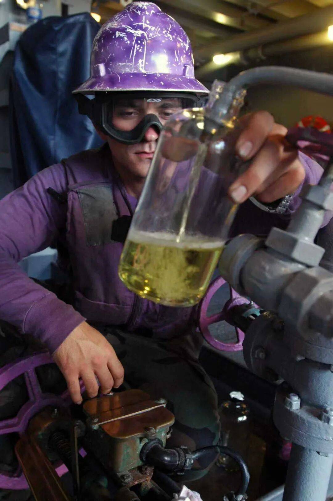 美海军在南海连摔两架飞机<strong></p>
<p>虚拟币dsg</strong>,因电磁攻击?中国军号发文