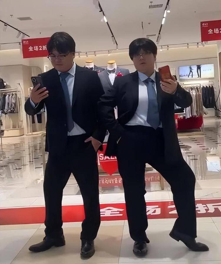 “史上最相似夫妻”被网友建议查下DNA<strong></p>
<p>龙头虚拟币低价币</strong>，当事人：刚认识时不像，后来越长越像