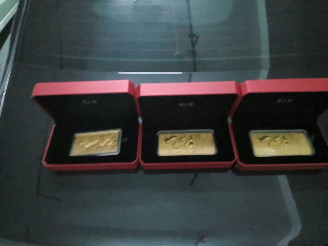 股市套现170万元后<strong></p>
<p>BGV虚拟币</strong>，杭州男子豪购300克金条！老板当场报警……