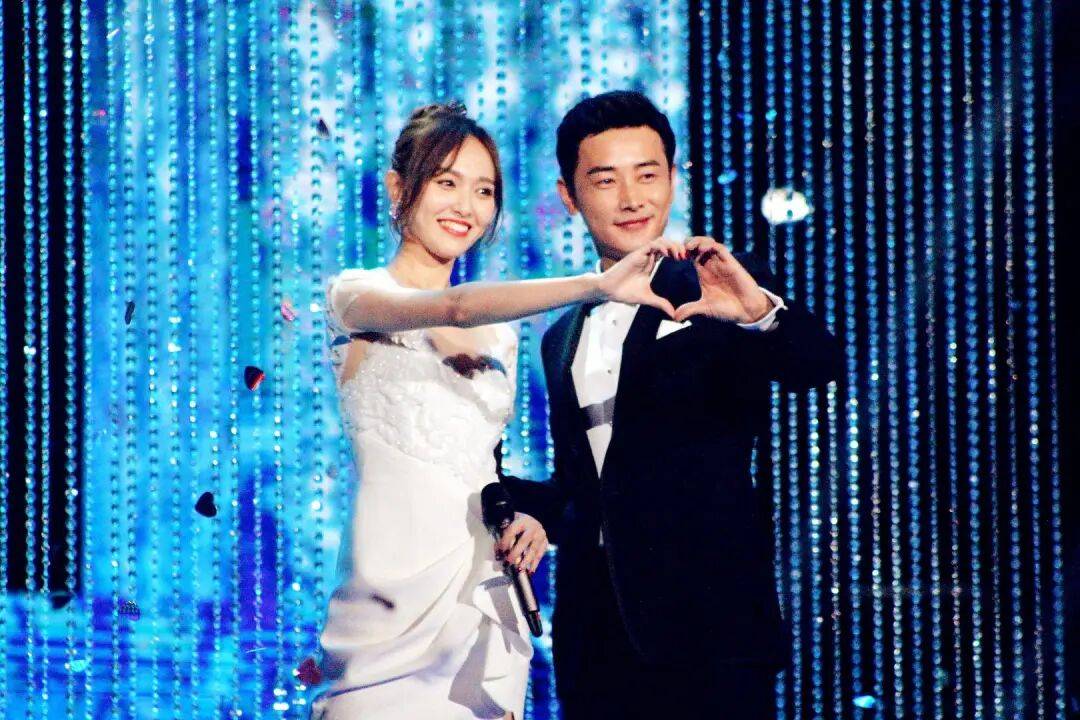 曝内娱著名恩爱夫妻已离婚<strong></p>
<p>虚拟币电子信</strong>，演员“唐嫣 罗晋”冲上热搜，天眼查显示两人无商业关联