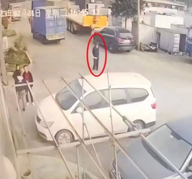 阳江95岁老翁车祸住院3月去世<strong></p>
<p>国内玩虚拟币</strong>，鉴定称自身因素系死亡主因；司机被判一年两个月不断申诉，广东高院：量刑明显不当将再审