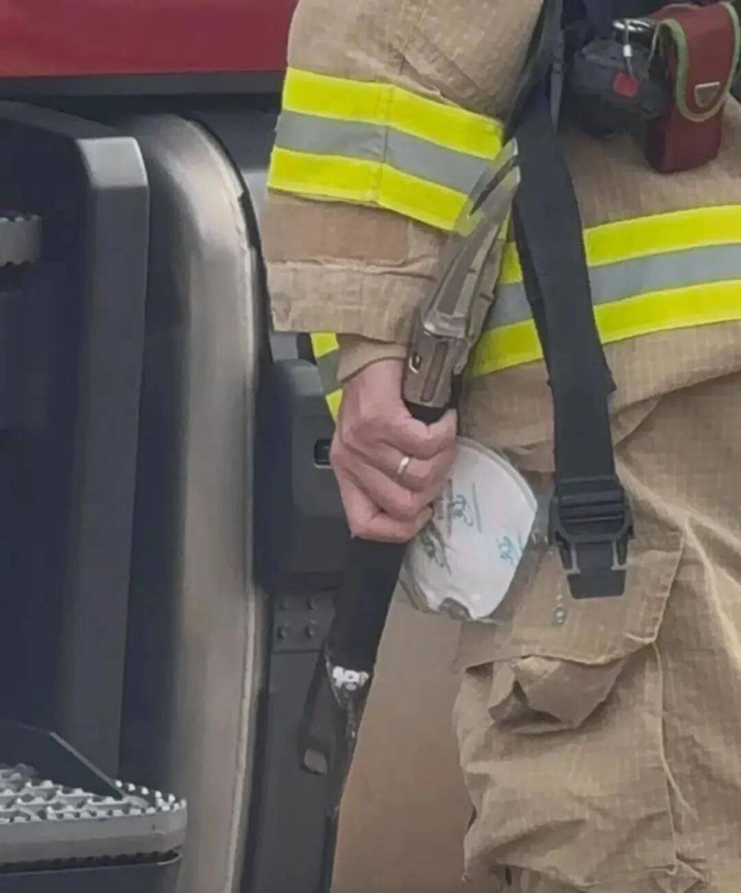 已致94人遇难<strong></p>
<p>虚拟币做生态</strong>,李家超:望内地协助!廉政公署:或涉贪污!这一幕令人破防