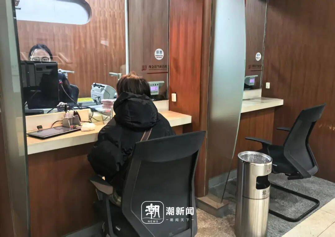 一降再降<strong></p>
<p>外汇平台</strong>！浙江有人拿着50万元赶紧入手！不少人算账：这样也挺香