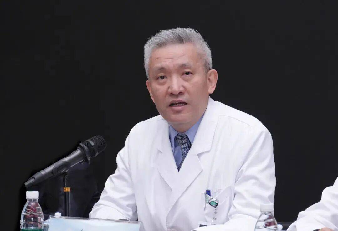 北京市委市政府决定：袁进、张罗职务调整