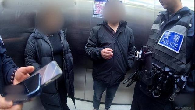 砰！浙江女子刚坐进车里<strong></p>
<p>晋江虚拟币传销</strong>，一把菜刀砸在眼前，随后剪刀又飞来