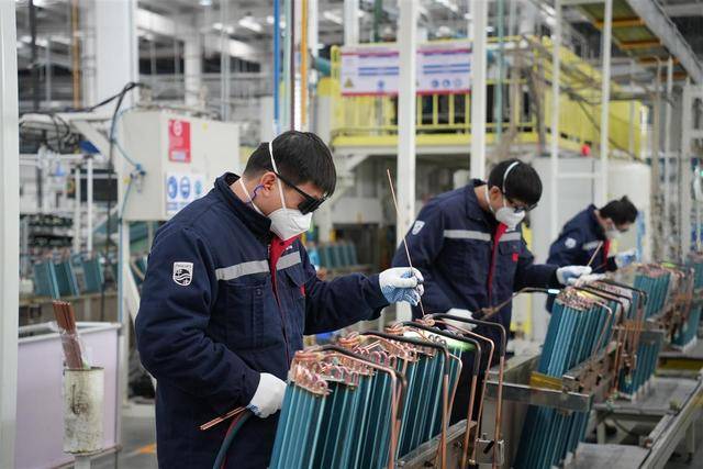 董明珠硬刚空调“铝代铜”<strong></p>
<p>XNB能不能赚钱</strong>！海尔、美的、小米将联合推动空调核心散热部件的铜管换成铝管