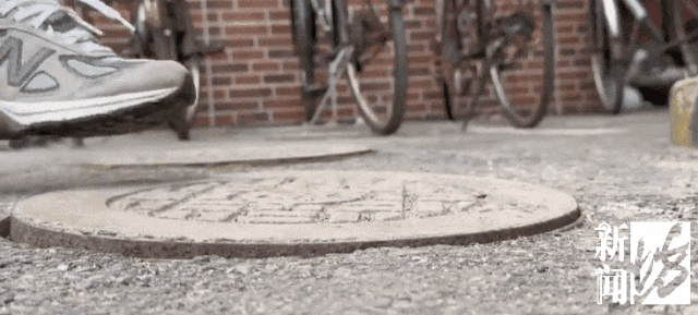 太夸张！上海人比比谁家楼下井盖多！有人家门口100个<strong></p>
<p>红旗币虚拟货币</strong>，“走路难！到处都像贴膏药”...