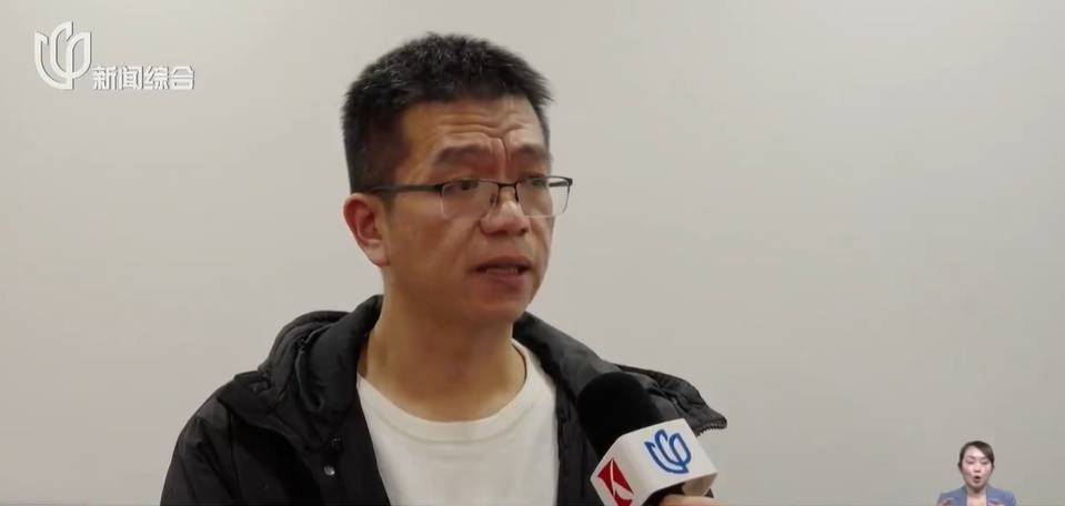 太夸张！上海人比比谁家楼下井盖多！有人家门口100个<strong></p>
<p>红旗币虚拟货币</strong>，“走路难！到处都像贴膏药”...